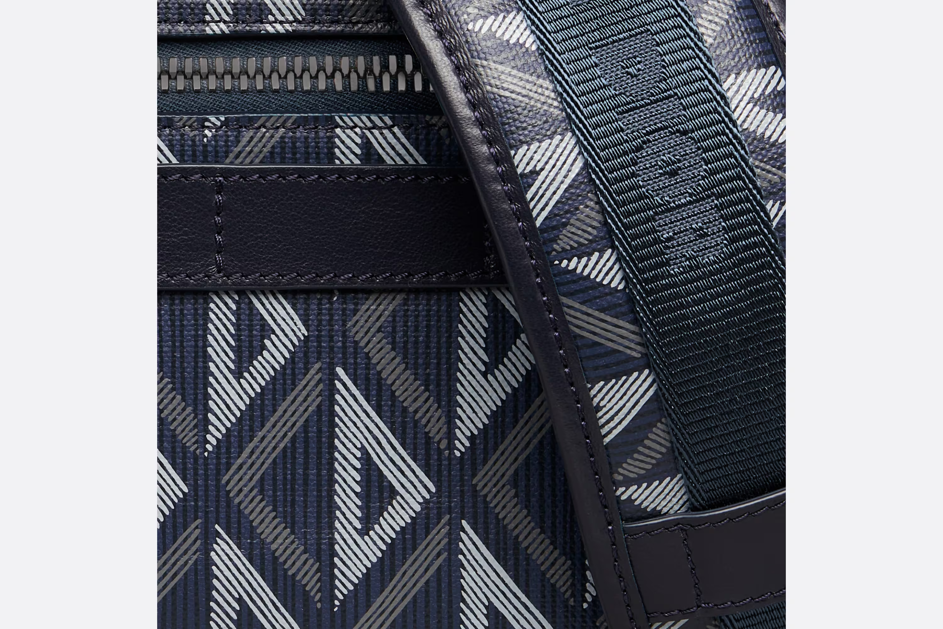 SAFARI BAG WITH STRAP